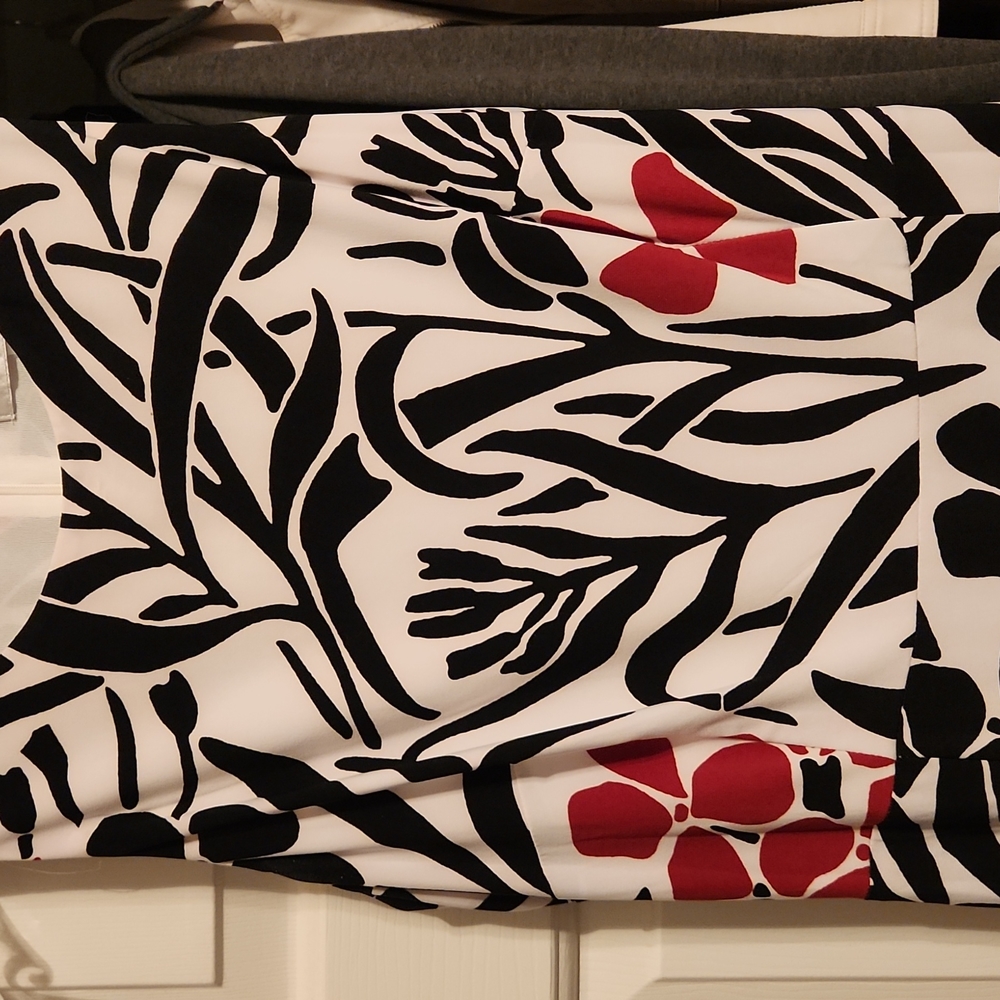 Women's belted dress